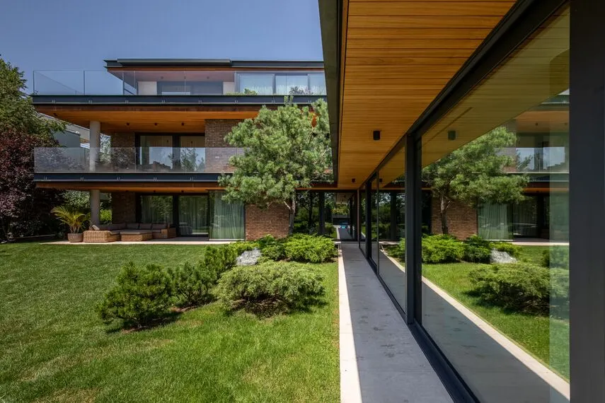 M House