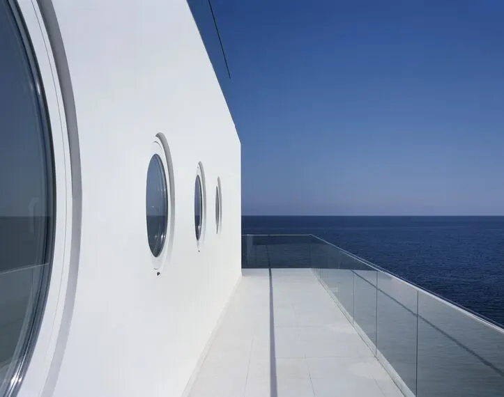 Yacht House