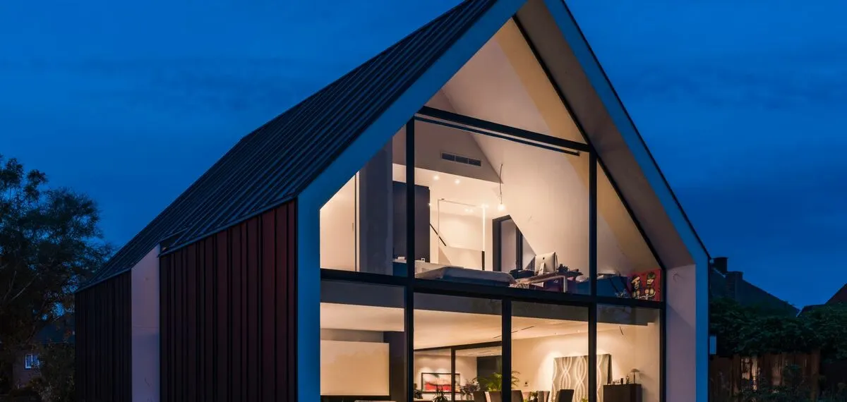 Choosing windows and doors for a barn-style house – what to consider